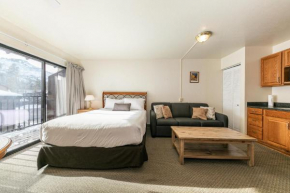 Cozy Studio #226 at Donner Lake Village Truckee